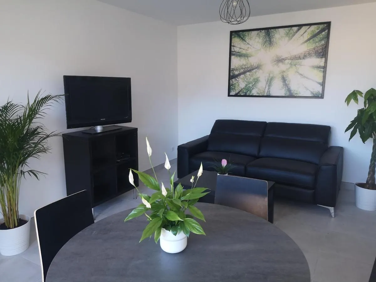 La Perle De Provence, Appartement Neuf En Rez De Jardin Clos, Au Calme, Clim, Salle D'Eau Dans Chaque Chambre, A 900M Du Centre De Nyons Frankreich