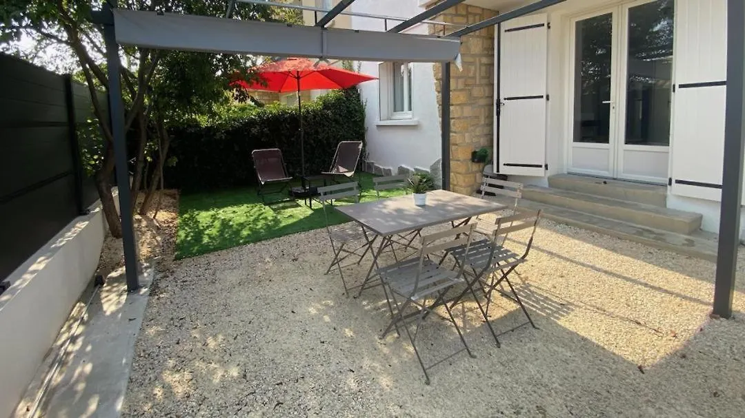 La Perle De Provence, Appartement Neuf En Rez De Jardin Clos, Au Calme, Clim, Salle D'Eau Dans Chaque Chambre, A 900M Du Centre De Nyons