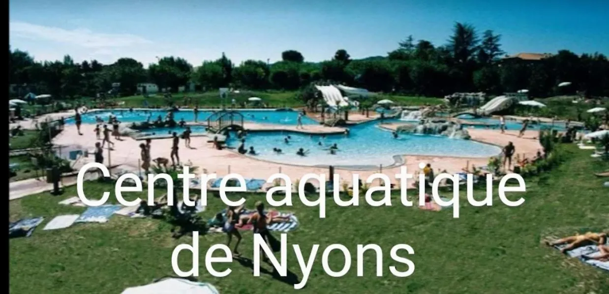 La Perle De Provence, Appartement Neuf En Rez De Jardin Clos, Au Calme, Clim, Salle D'Eau Dans Chaque Chambre, A 900M Du Centre De Nyons 0*,